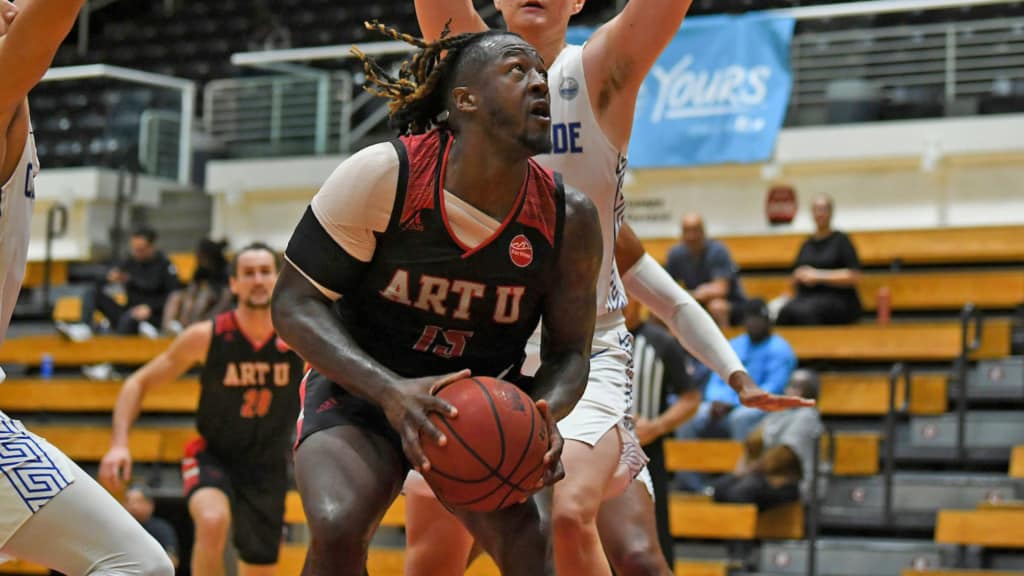 MBB - Josh Hill (photo by Lily Smith)